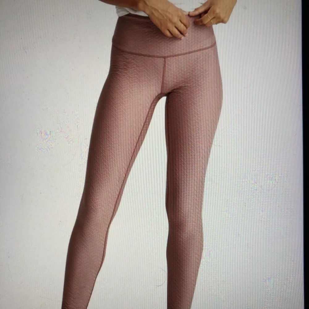 EUC - Lucy Hatha Leggings. XL